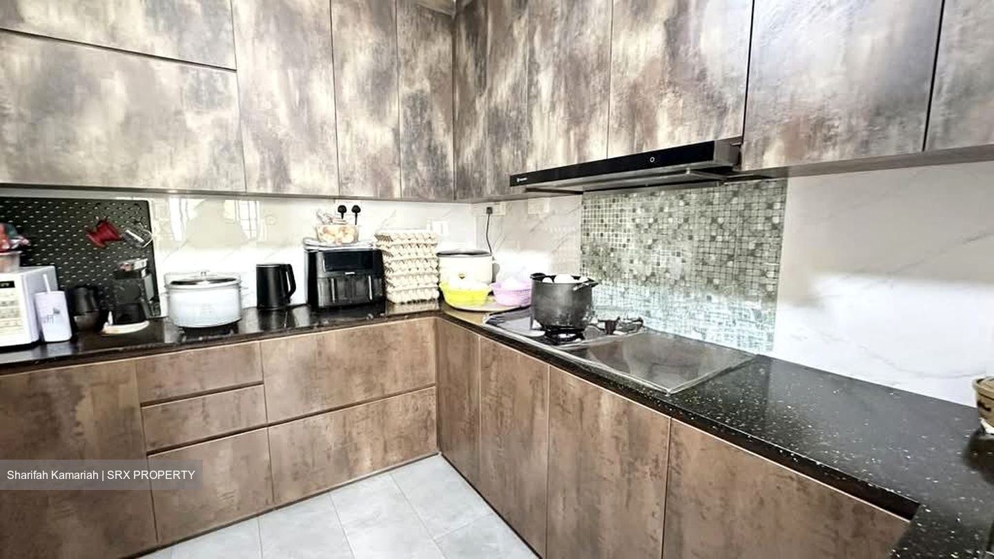 Blk 206 Clementi Avenue 6 (Clementi), HDB Executive #533301961